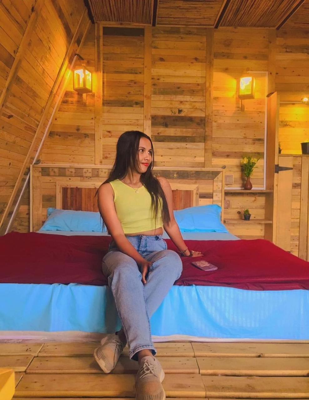 Hunters Wood Cabins 努沃勒埃利耶 外观 照片