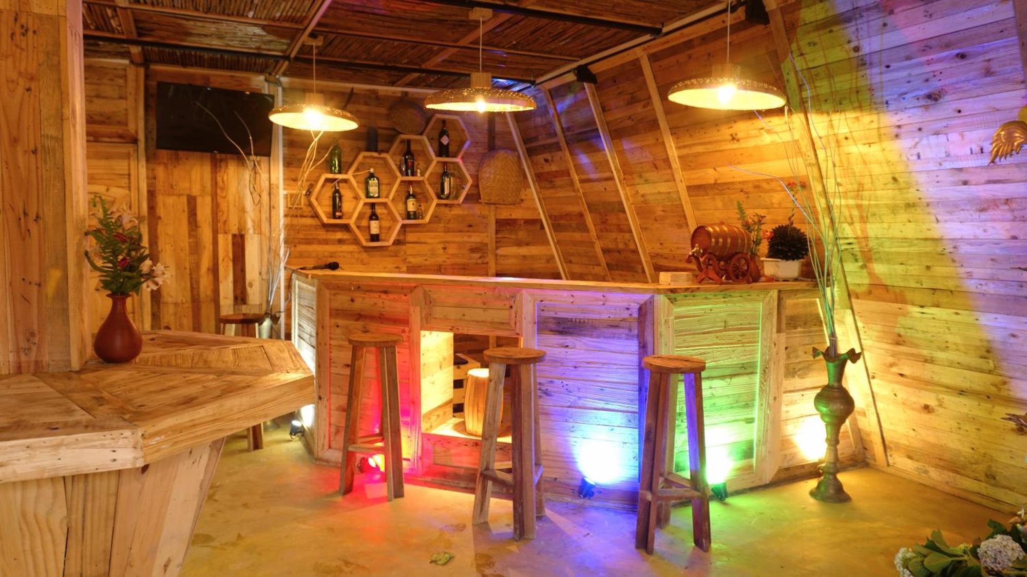 Hunters Wood Cabins 努沃勒埃利耶 外观 照片