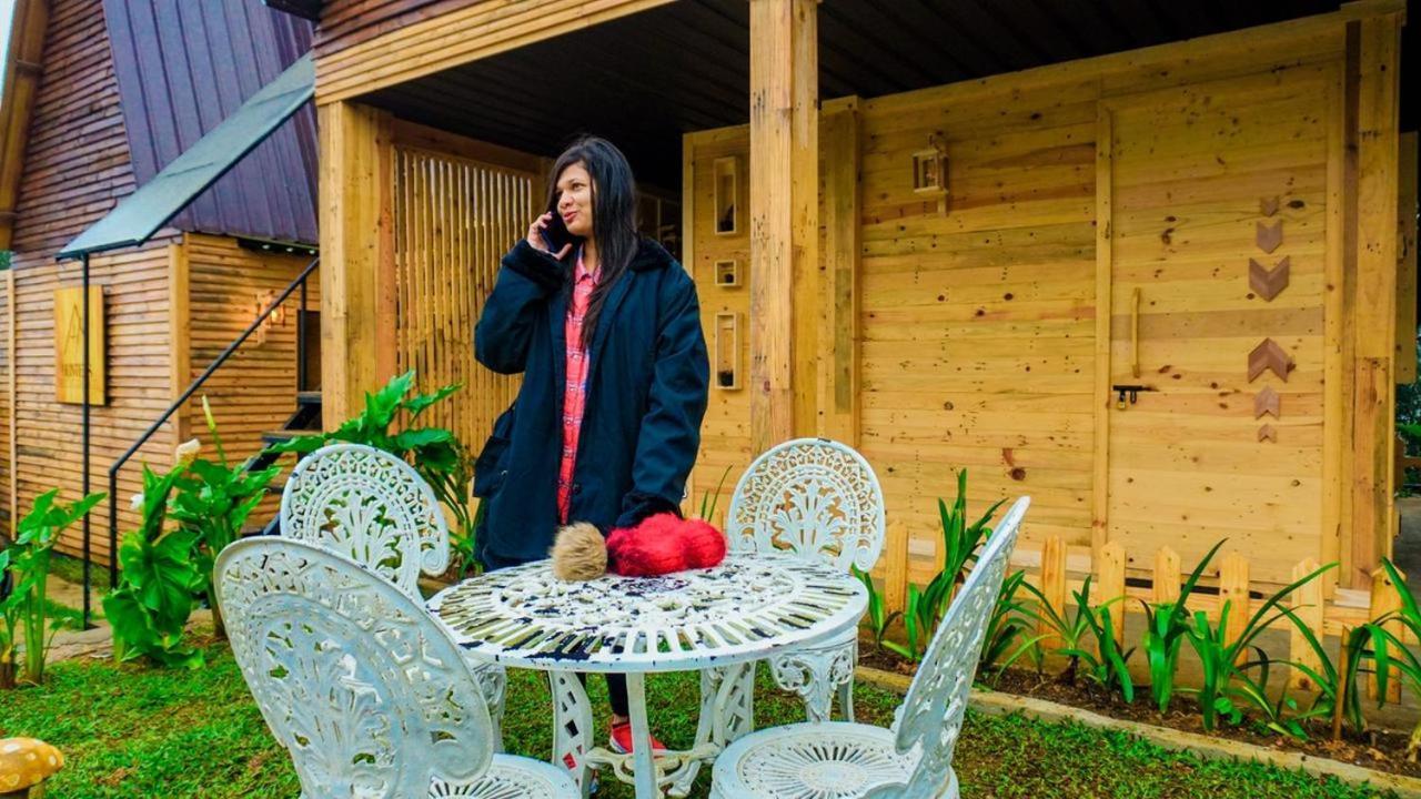 Hunters Wood Cabins 努沃勒埃利耶 外观 照片