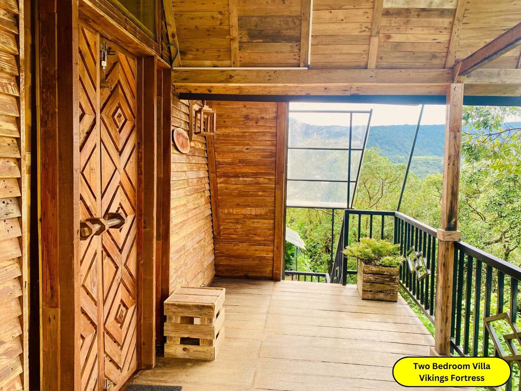 Hunters Wood Cabins 努沃勒埃利耶 外观 照片