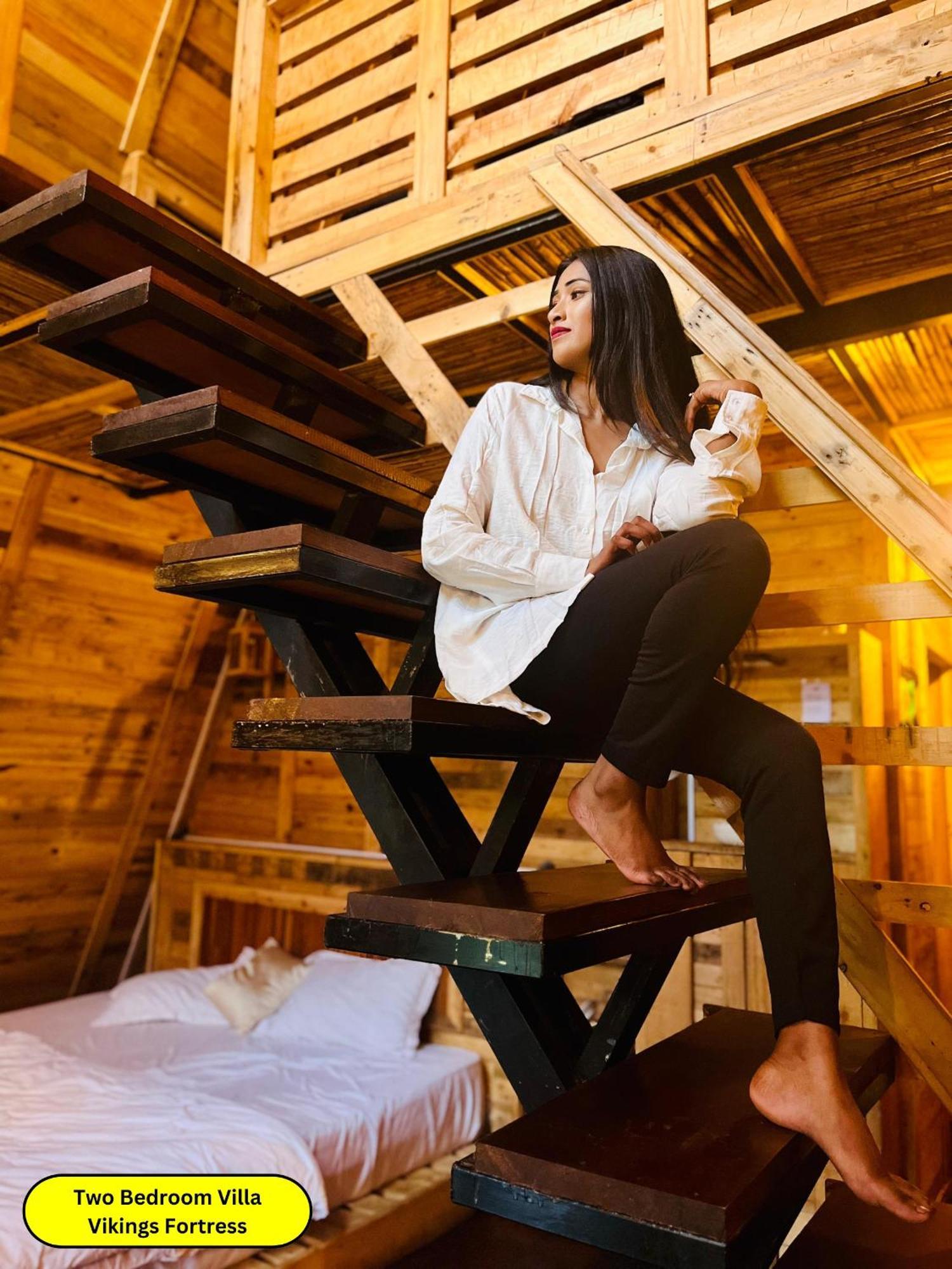 Hunters Wood Cabins 努沃勒埃利耶 外观 照片