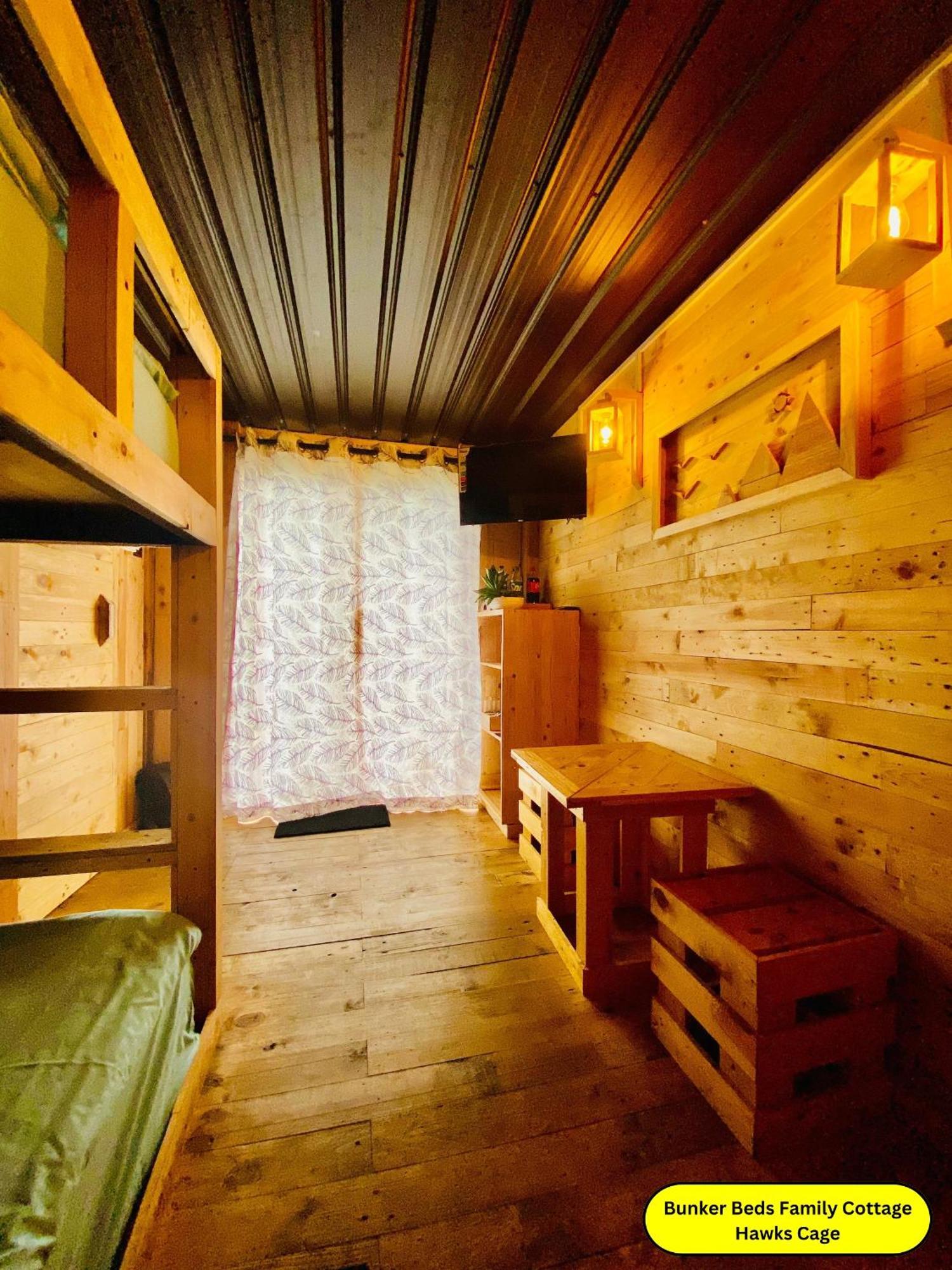 Hunters Wood Cabins 努沃勒埃利耶 外观 照片